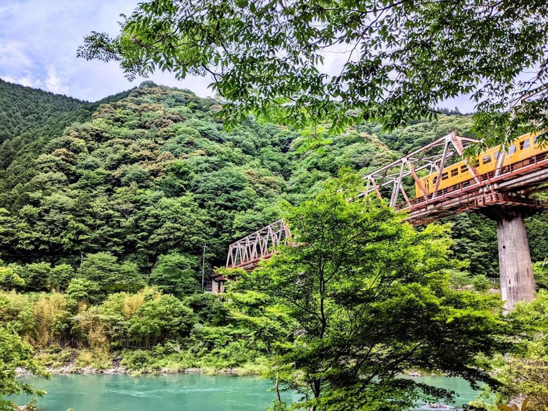 Ekimaehousesamaru Shimanto  外观 照片
